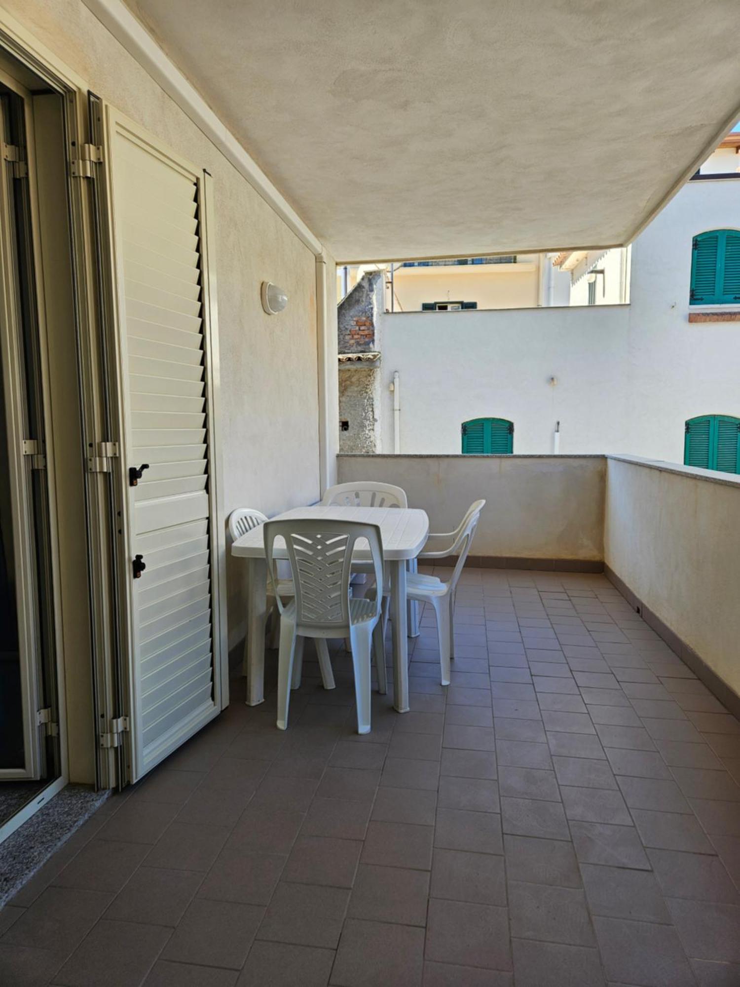 Apartamento Family House Letojanni Taormina Exterior foto